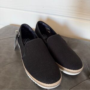 Black Slip-On Canvas Sketcher’s Vegan Bobs with Memory Foam Size 9 - NEW
